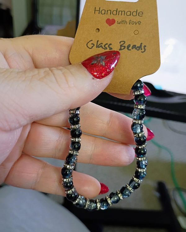 Black crackle bracelet
