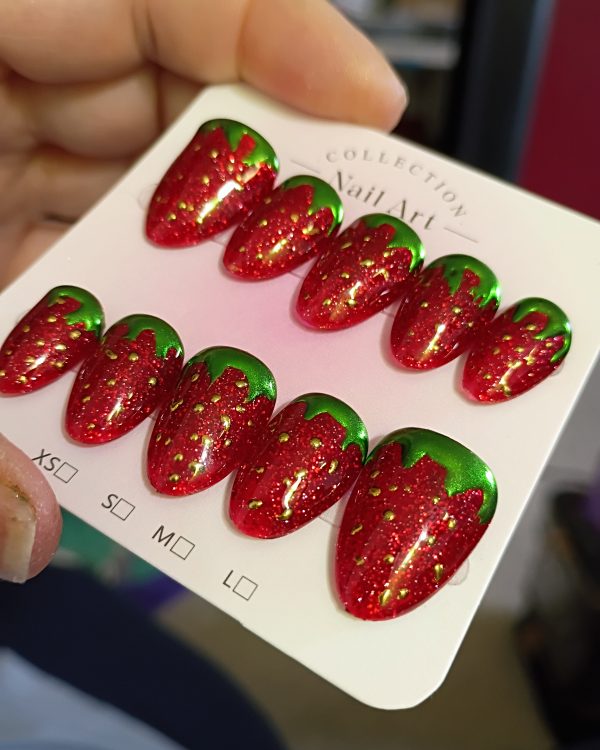 Strawberry press on nails